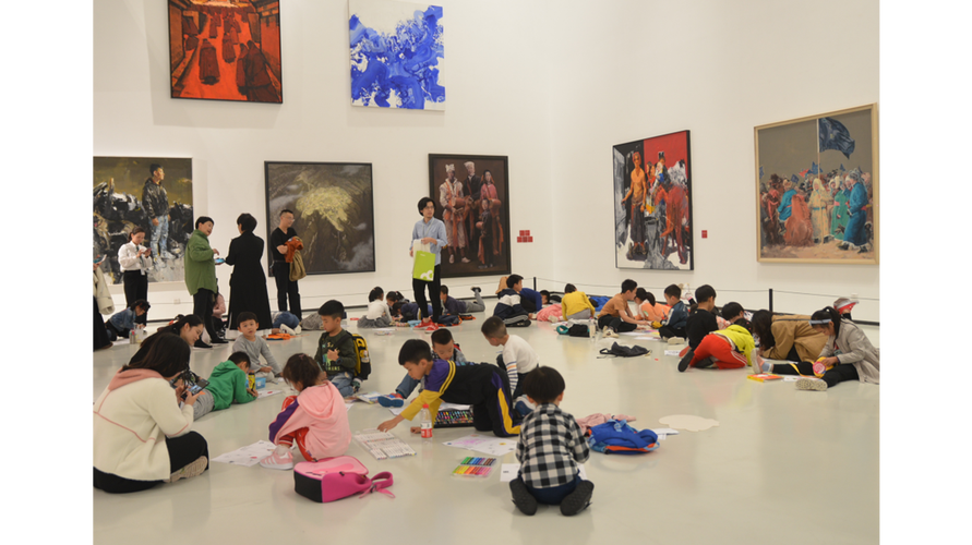 承办单位:课堂内外艺术学院 特邀嘉宾:候宝川,5个不同职业的家长 活动